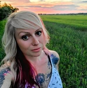 Meet your Posher, Tiffany